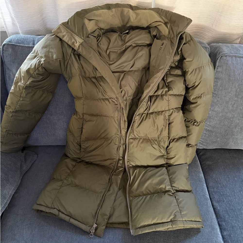 The North Face Women's Puffer Jacket in Olive